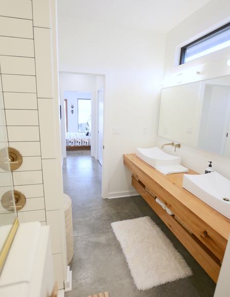 Modern Farmhouse photo 6